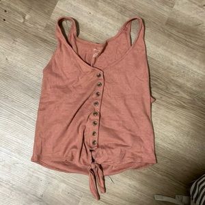 Salmon colored tank top